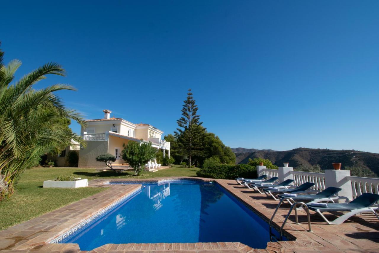 Gran Villa Con Vistas Al Mar Y Piscina Privada Malaga Ngoại thất bức ảnh